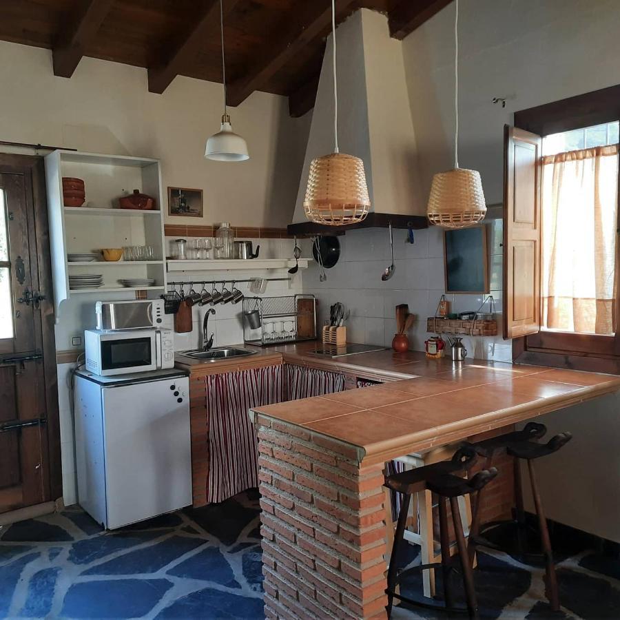 Palacio Viejo De Las Corchuelas Torrejón el Rubio Extérieur photo